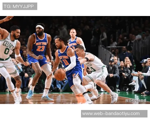 凯尔特人次节遭遇惨败单节净输28分半场落后20分引发球迷担忧